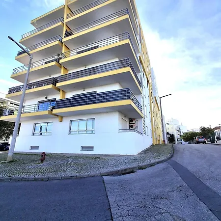 Marina Plaza